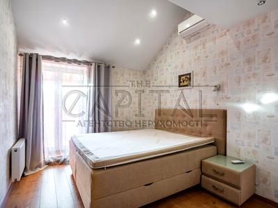 квартира за адресою Регенераторна вул., 4 к11