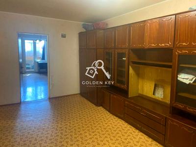 квартира за адресою Космонавтів вул., 27