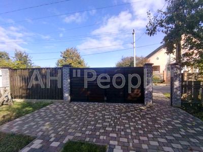 будинок за адресою с. Старі Петрівці, Грушевського, 25