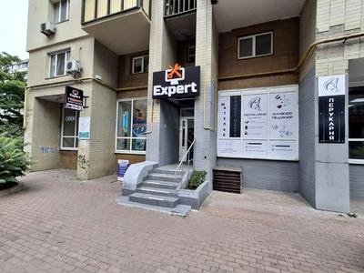 комерційна за адресою Левка Лук'яненка вул. (Маршала Тимошенка), 19