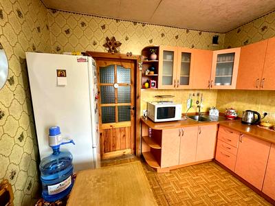 квартира за адресою Анни Ахматової вул., 15