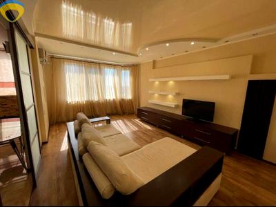 квартира за адресою Академіка Сахарова вул., 36