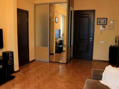 квартира за адресою Воскресенська вул., 27