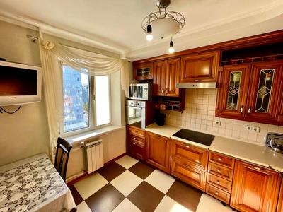 квартира по адресу Червоной Калины просп. (Владимира Маяковского), 72