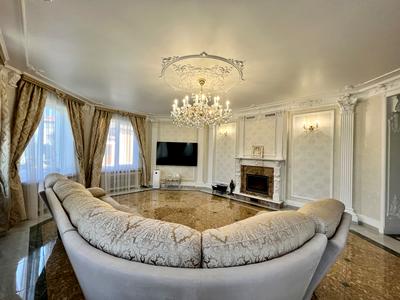будинок за адресою Андріївська вул., 10