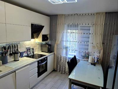 квартира за адресою Озерна вул. (Червоних Майовщиків), 35