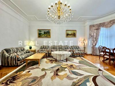 квартира за адресою Десятинна вул., 10