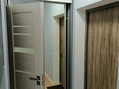 комерційна за адресою Еммануїла Миська вул. (), 42