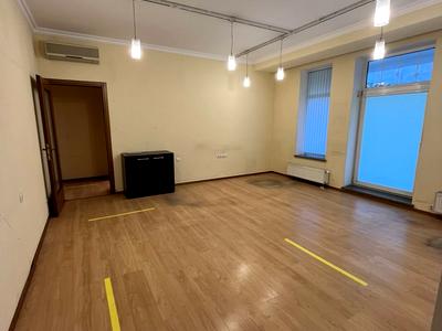 квартира за адресою Затишна вул., 13