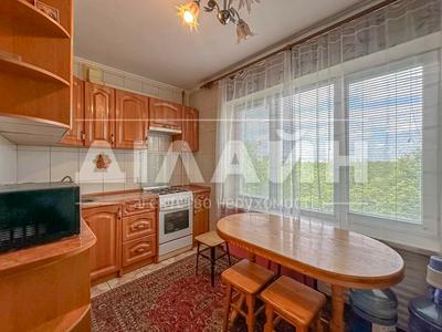квартира за адресою Стародніпровська вул., 3