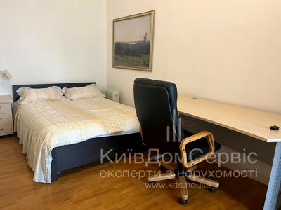 квартира за адресою Заньковецької вул., 4