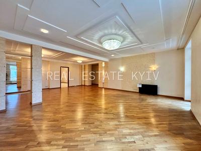 квартира по адресу Круглоуниверситетская ул., 3-5