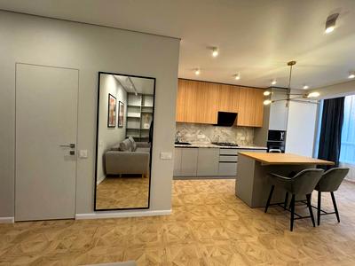 квартира за адресою Домбровського вул., 75