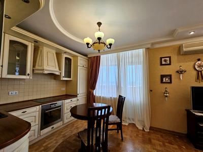 квартира за адресою Верховинна вул., 35