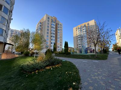 комерційна за адресою Богдана Хмельницького вул., 11-В