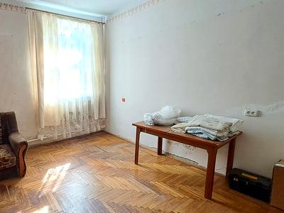 квартира за адресою Довженка вул., 13