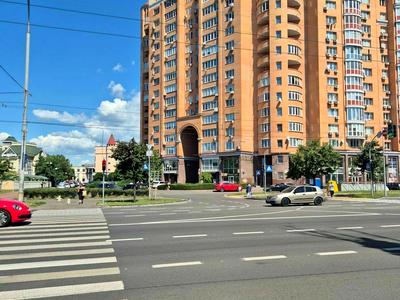 комерційна за адресою Володимира Івасюка просп. (Героїв Сталінграду), 10-А