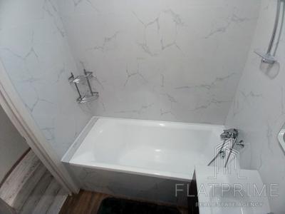 квартира за адресою Регенераторна вул., 4