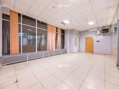 комерційна за адресою Отакара Яроша вул., 9а