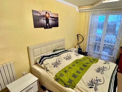 квартира за адресою Космодромна вул., 3