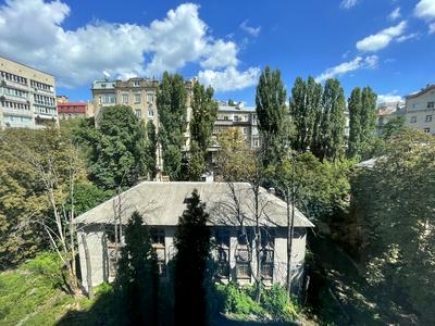 квартира за адресою Кропивницького вул., 8