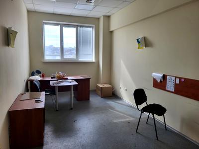 коммерческая по адресу Гончарівський бульв. (Конева), 4