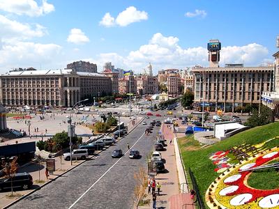 комерційна за адресою майдан Незалежності пл., 2