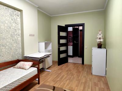 квартира за адресою Сім'ї Кульженків вул. (Петра Дегтяренка), 33