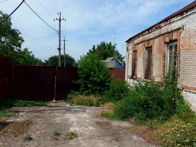 комерційна за адресою Вагонна вул., 111