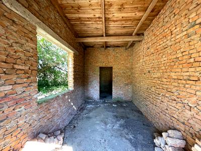 комерційна за адресою смт. Млинів, вул. Кірова, 19