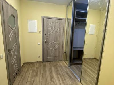 квартира за адресою Авраама Лінкольна вул. (), 6а