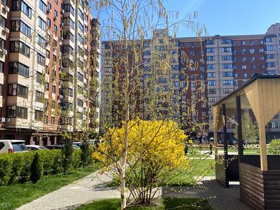 квартира по адресу Володимирська ул., 1