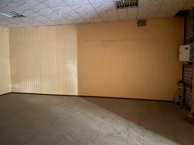 комерційна за адресою Різдвяна вул., 50