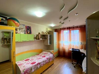 квартира по адресу Героев просп., 3