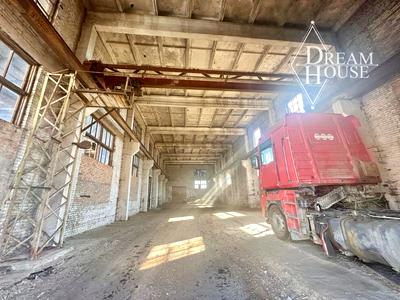 комерційна за адресою Лісна вул., 16