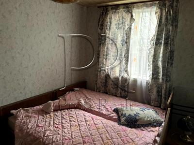 будинок за адресою с. Ровжі, Південна вулиця 1, 77