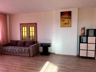 квартира за адресою Саперно-Слобідська вул., 8