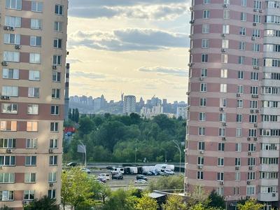 квартира за адресою Олени Пчілки вул., 2