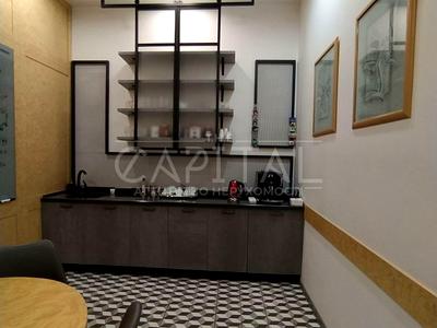 комерційна за адресою Братів Чучупаків вул. (Смольна), 9