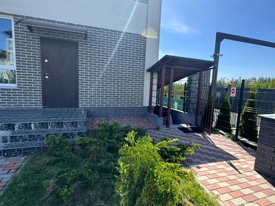 комерційна за адресою Центральна вул., 51-В