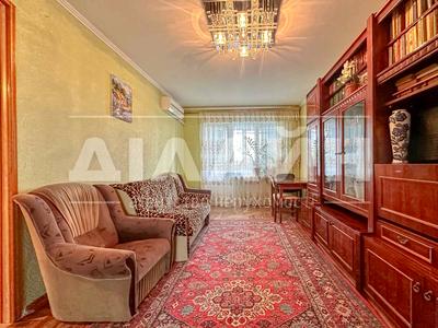 квартира за адресою Стародніпровська вул., 3