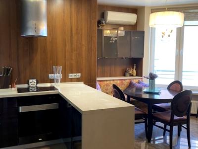 квартира за адресою Миколи Амосова вул., 4