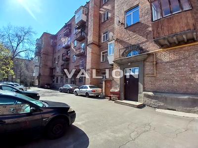 квартира за адресою Генерала Алмазова вул. (Кутузова), 1