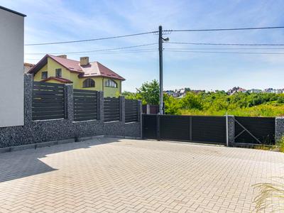 будинок за адресою Демократична вул.