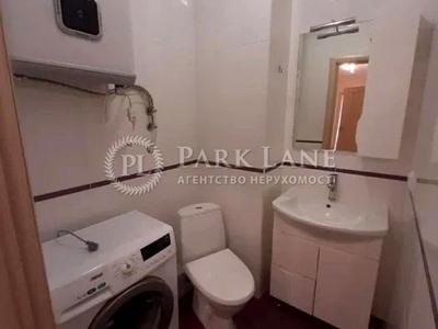 квартира за адресою Регенераторна вул., 4 к11