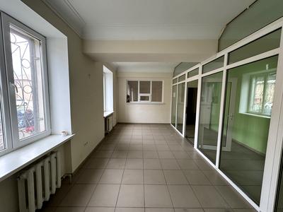 комерційна за адресою Дніпропетровське шосе, 14