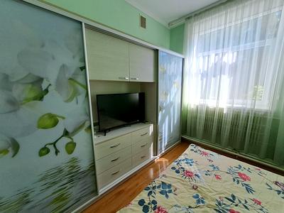 квартира за адресою Довженка вул., 13