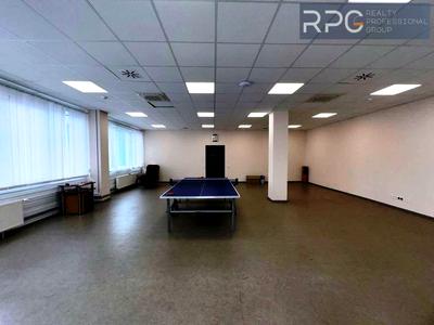 комерційна за адресою Пшенична вул., 8