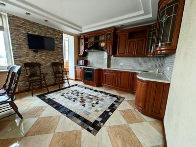 квартира за адресою Осіння вул., 33