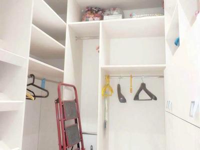 квартира за адресою Дніпровська набережна вул., 14